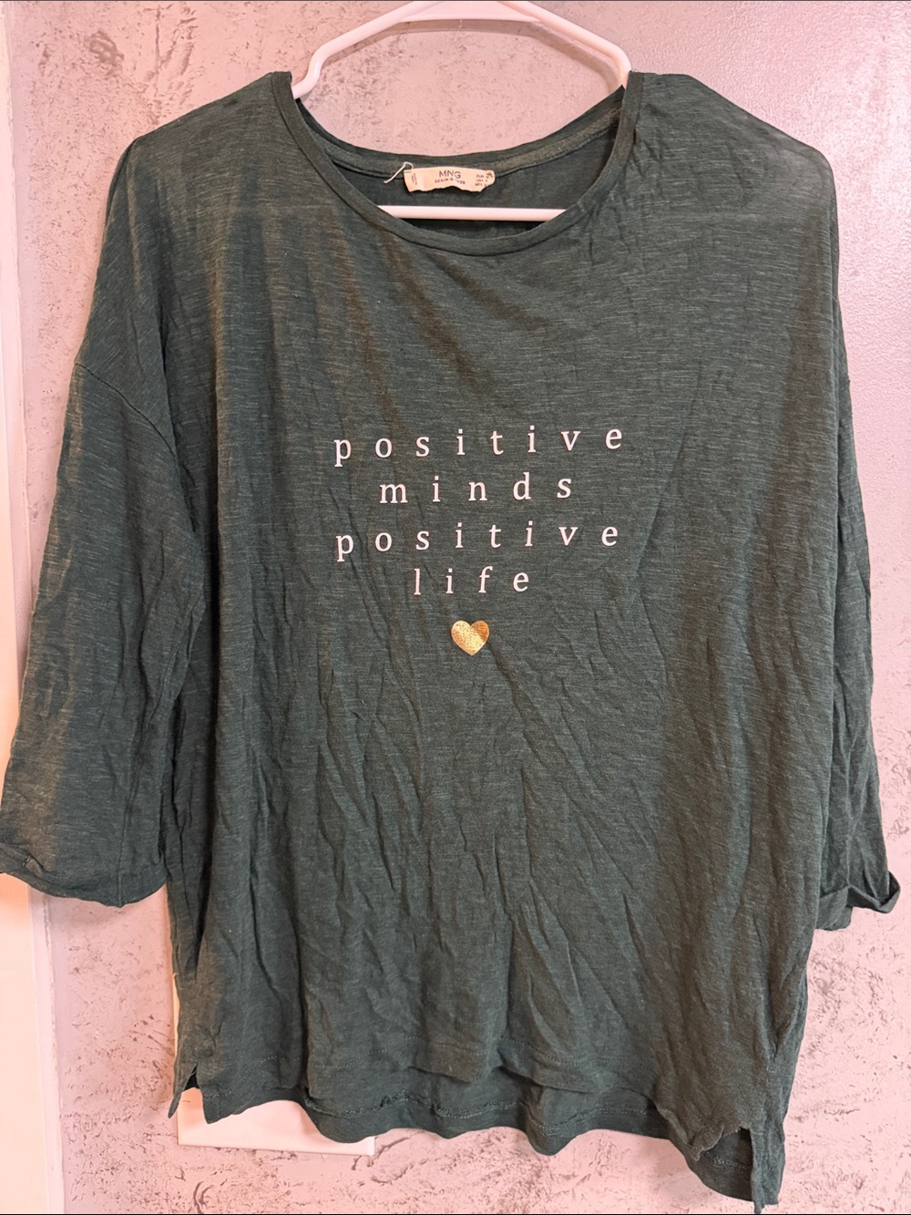 Mango Green Long-Sleeve Tee with Positive Minds Positive Life Print